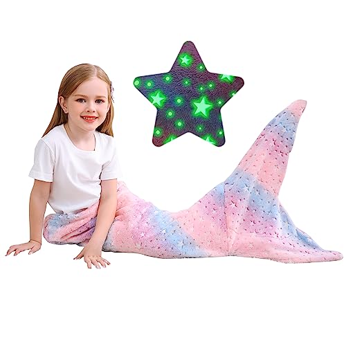 softan Manta de cola de sirena para niños, brilla en la oscuridad, manta de franela suave de forro polar con estrellas brillantes y diseño de escamas de peces arcoíris degradado, 100 x 43 cm